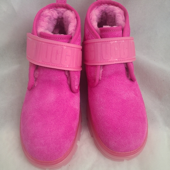 SOLD!!!UGG Women's Neumel Clear Ankle Boots Size 7 - Picture 8 of 8